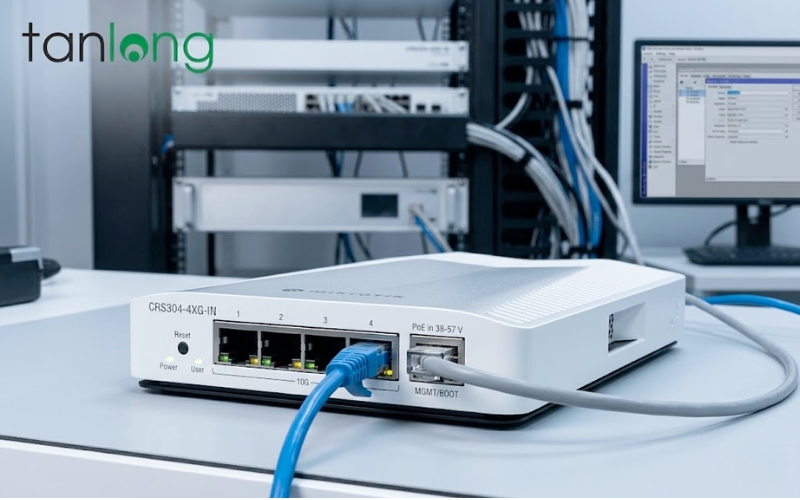 Thiết bị Switch MikroTik CRS304-4XG-IN với 4 cổng RJ45 10Gbps hiệu năng cao