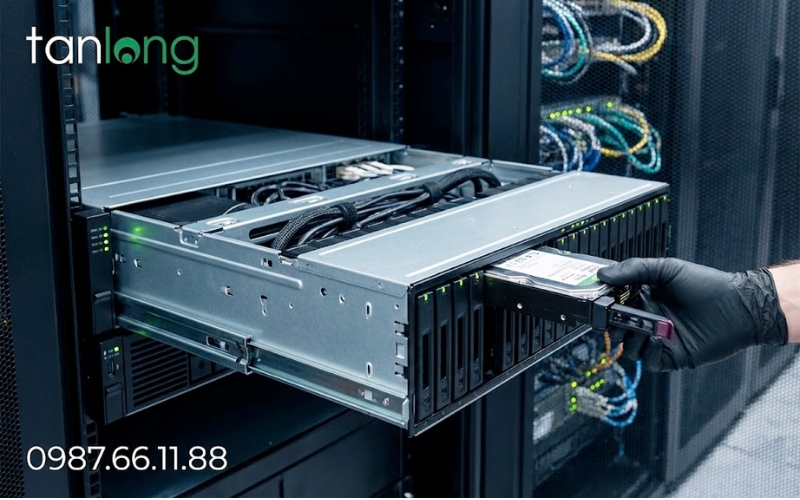 Thiết kế khay đĩa Nas Synology HD6500